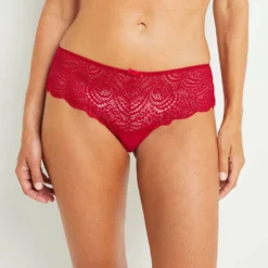 SHORTY STRING DENTELLE ROUGE