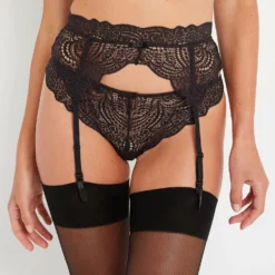 PORTE-JARRETELLES NOIR