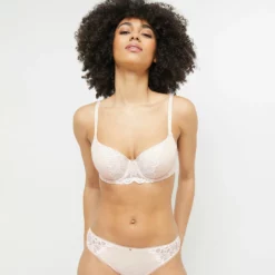 SOUTIEN-GORGE AMPLI EMBOITANT POUDRE